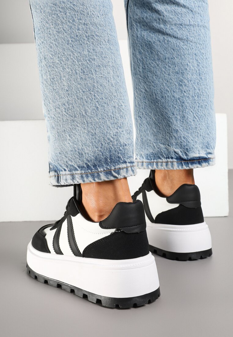 Czarno-Białe Sneakersy na Tłoczonej Platformie z Ozdobnymi Paskami Fonivena