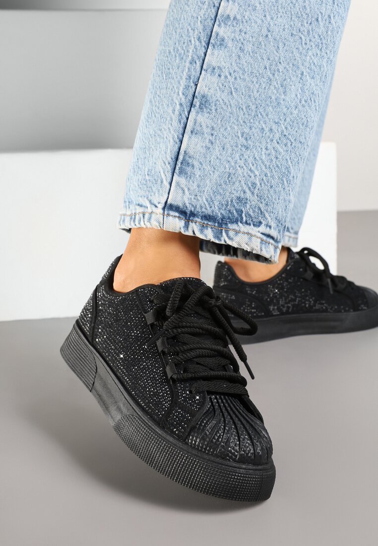 Czarne Sneakersy z Ozdobnym Tłoczeniem i Cyrkoniami Dorreia