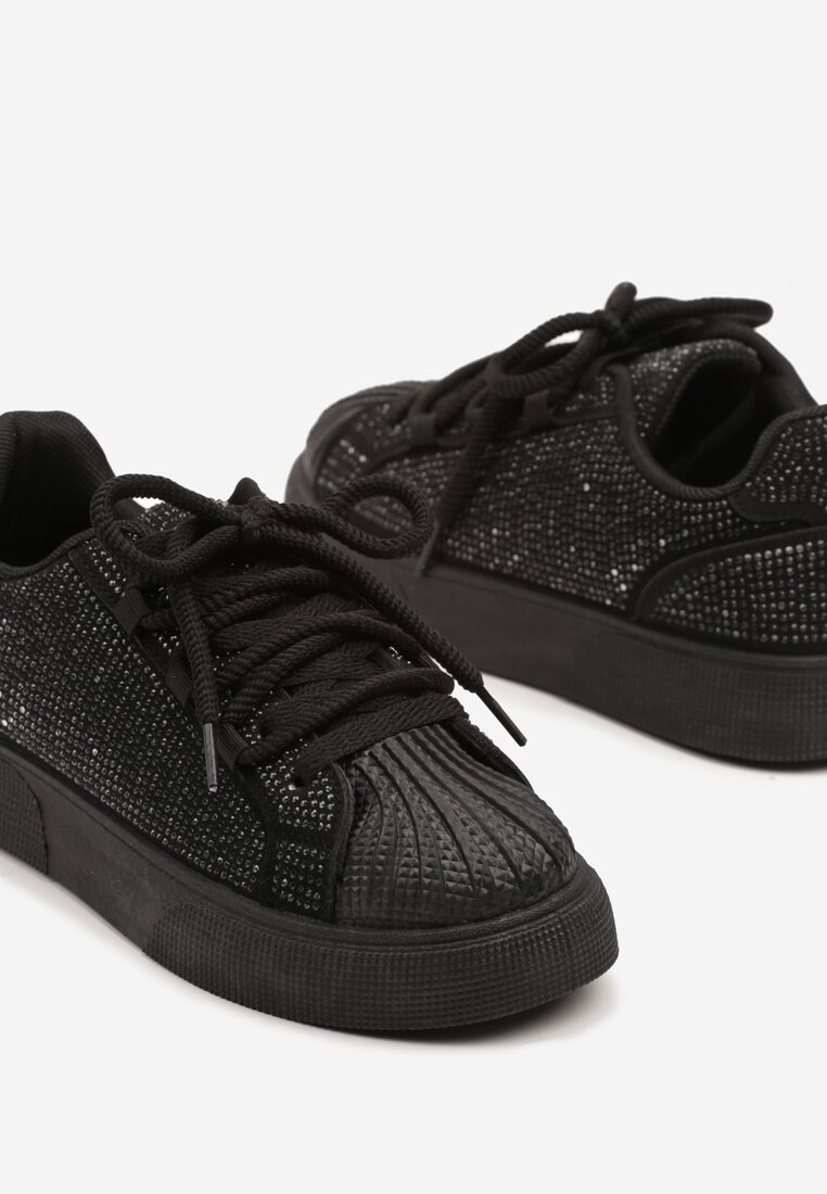Czarne Sneakersy z Ozdobnym Tłoczeniem i Cyrkoniami Dorreia