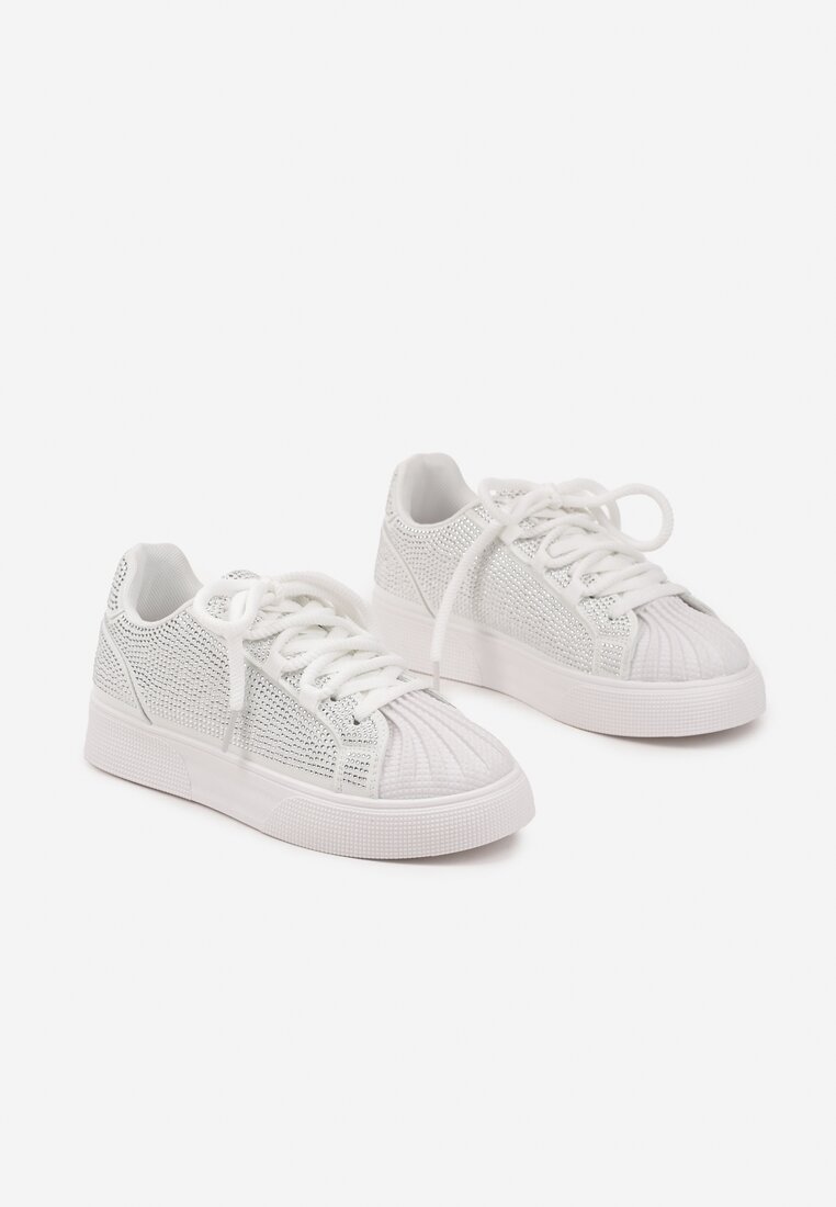 Białe Sneakersy z Ozdobnym Tłoczeniem i Cyrkoniami Dorreia