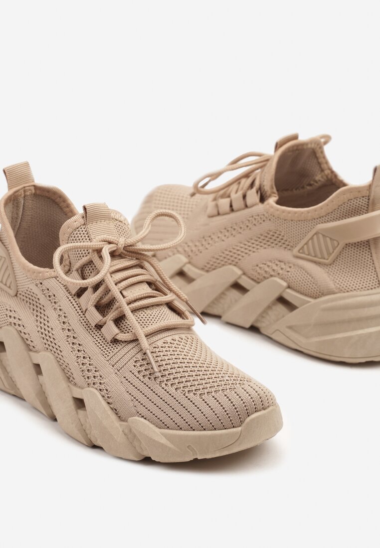 Ciemnobeżowe Sneakersy na Tłoczonej Platformie Tatilora