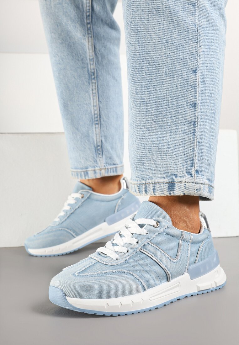 Jasnoniebieskie Sneakersy na Grubej Podeszwie Zdobione Przetarciami Ninilitia