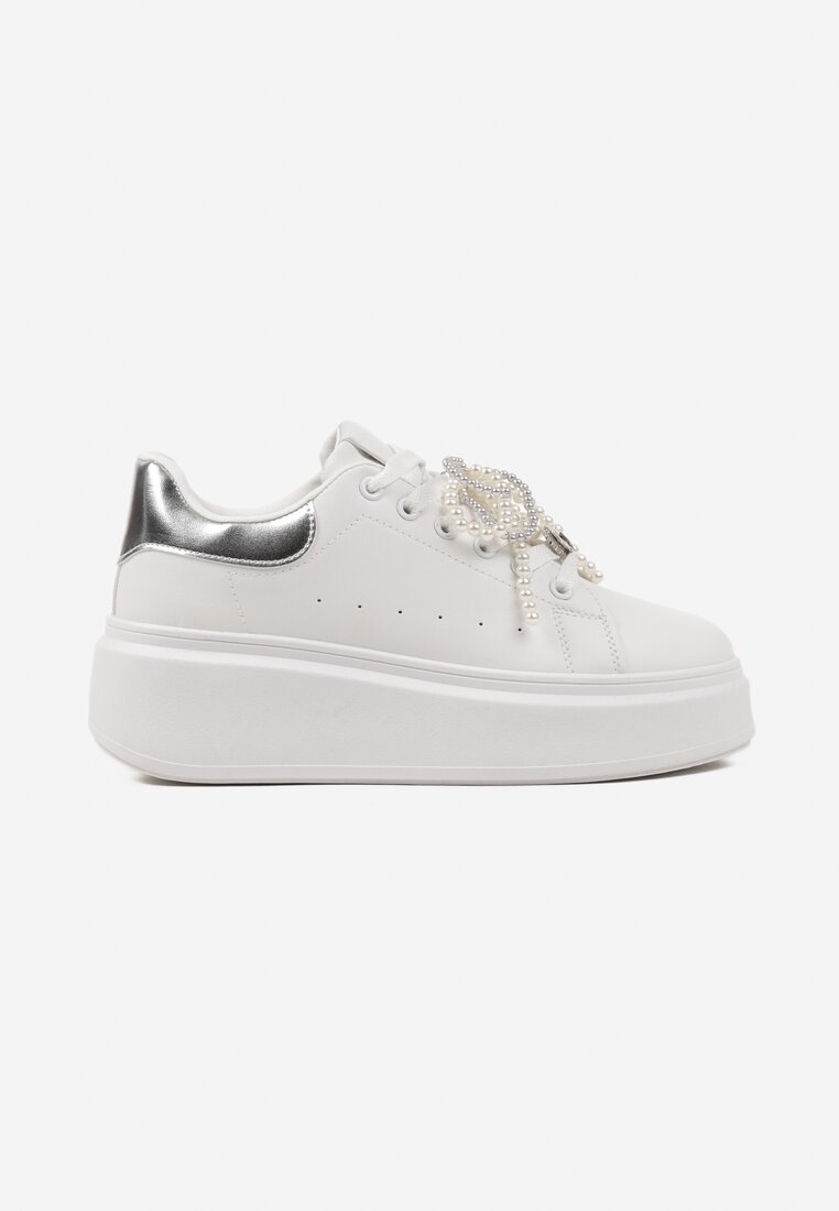 Biało-Srebrne Sneakersy na Platformie z Perełkami Przy Sznurowadłach Ulianori