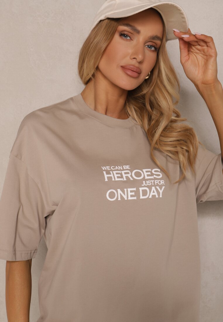 Beżowa Bawełniana  Koszulka T-shirt z Nadrukiem na Tyle i Napisami Danilaria