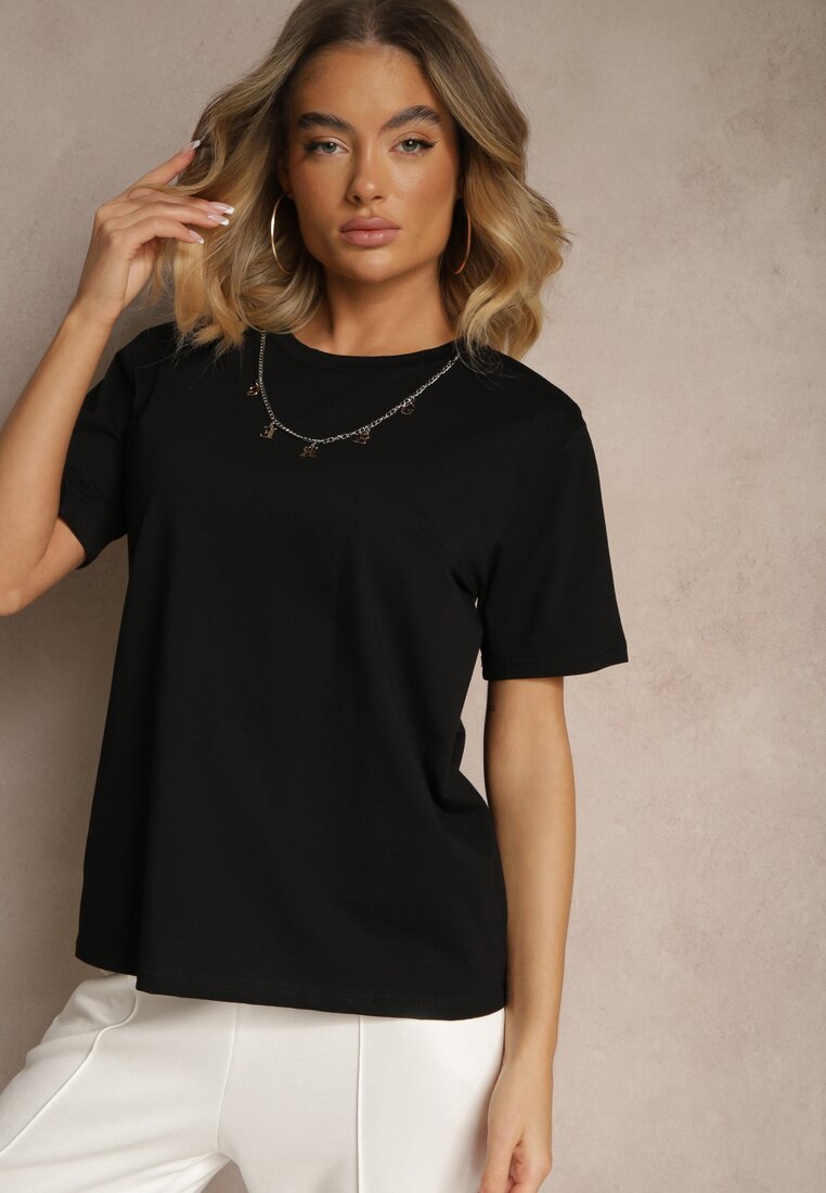 Czarny T-shirt z Bawełny z Ozdobnym Łańcuszkiem Imitującym Naszyjnik Sohna