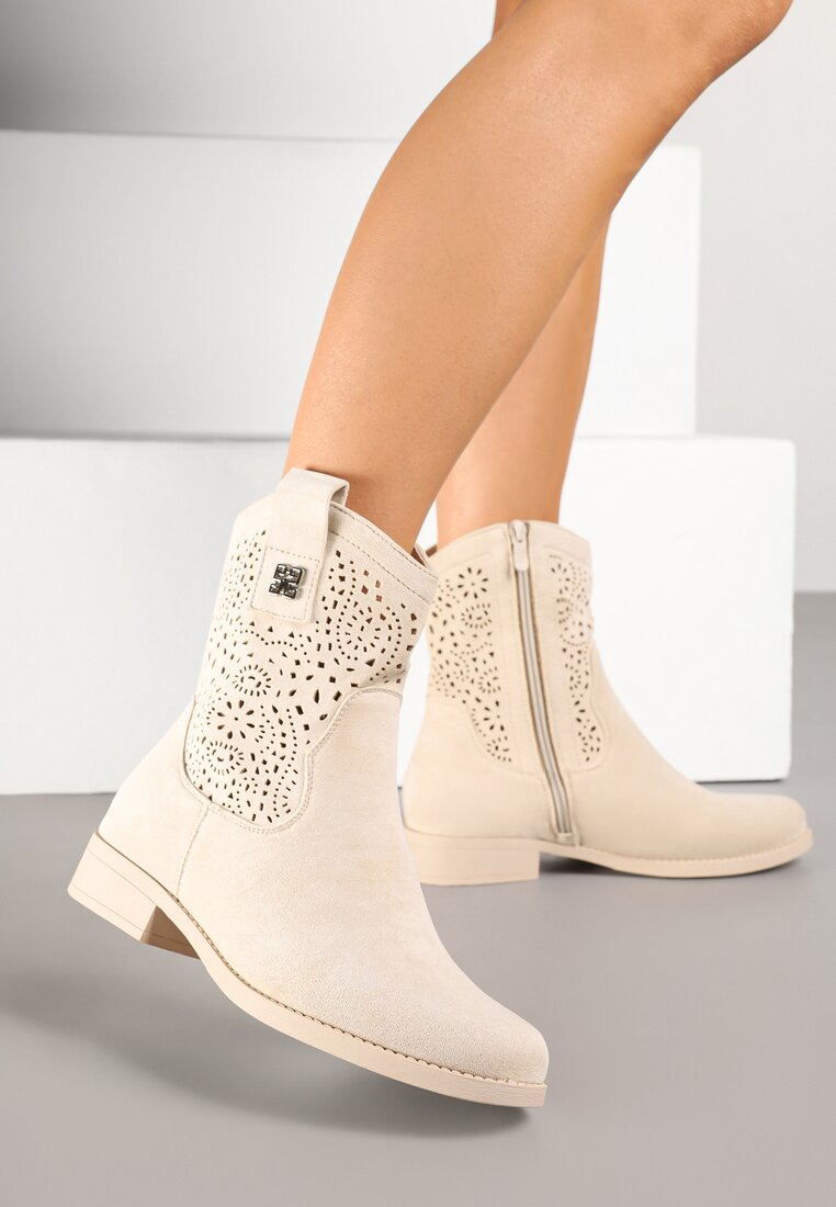 Botine Efaliria Bej