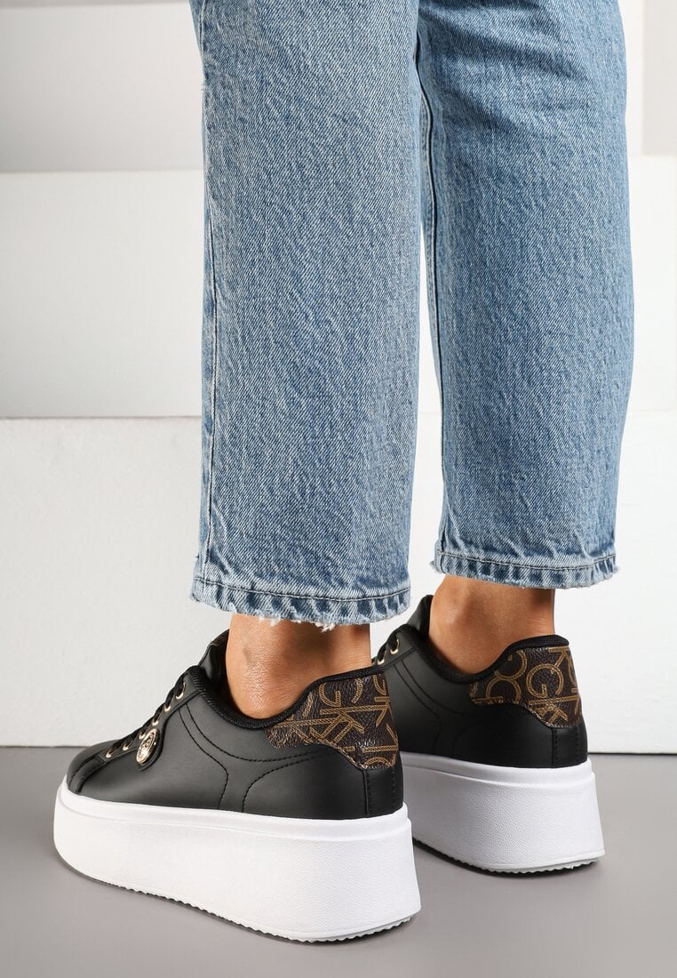Czarne Sneakersy na Grubej Podeszwie z Metalowym Detalem Aelippa