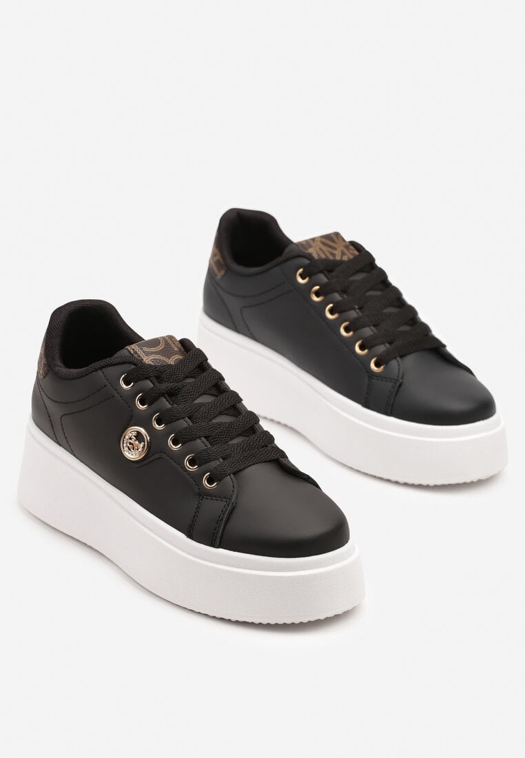 Czarne Sneakersy na Grubej Podeszwie z Metalowym Detalem Aelippa