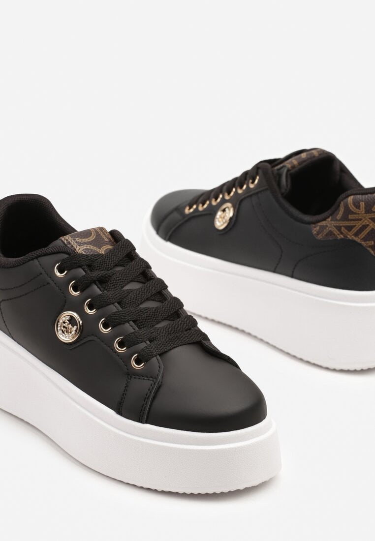 Czarne Sneakersy na Grubej Podeszwie z Metalowym Detalem Aelippa