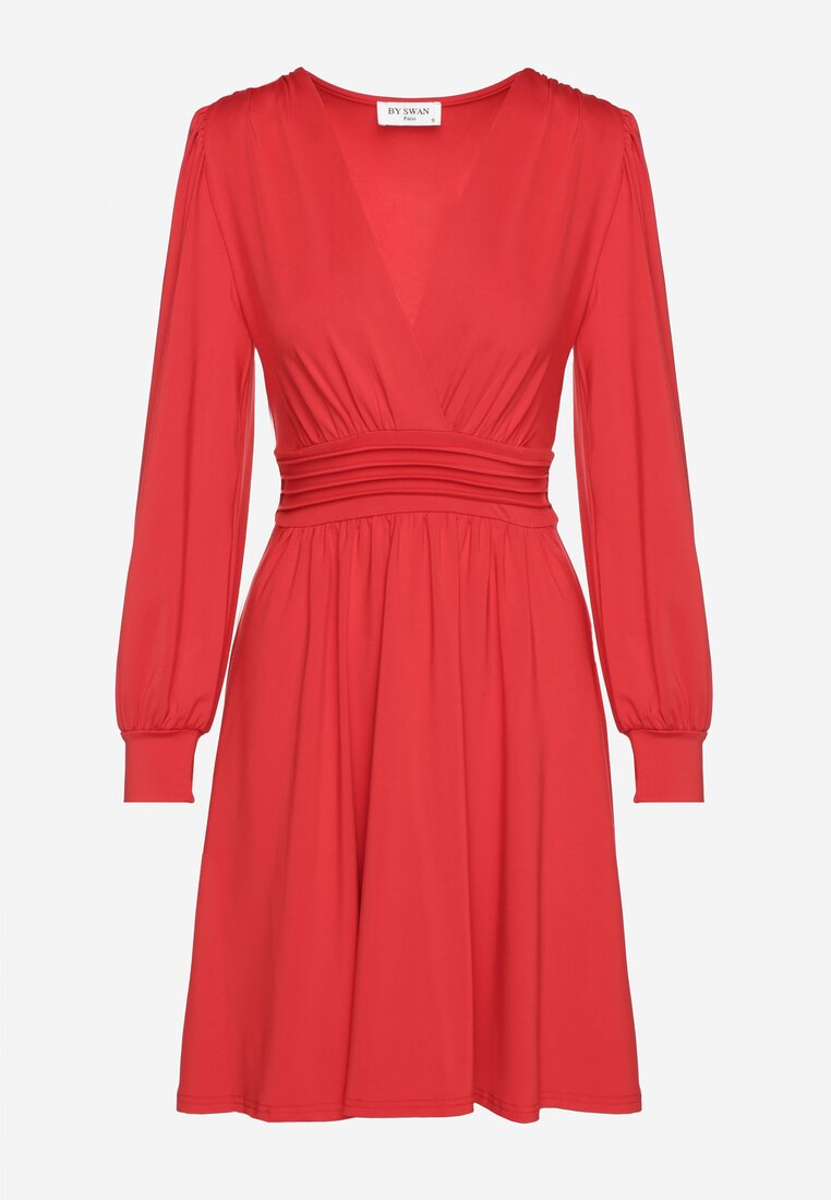 Czerwona Sukienka z Wiskozą o Rozkloszowanym Kroju Selaitea