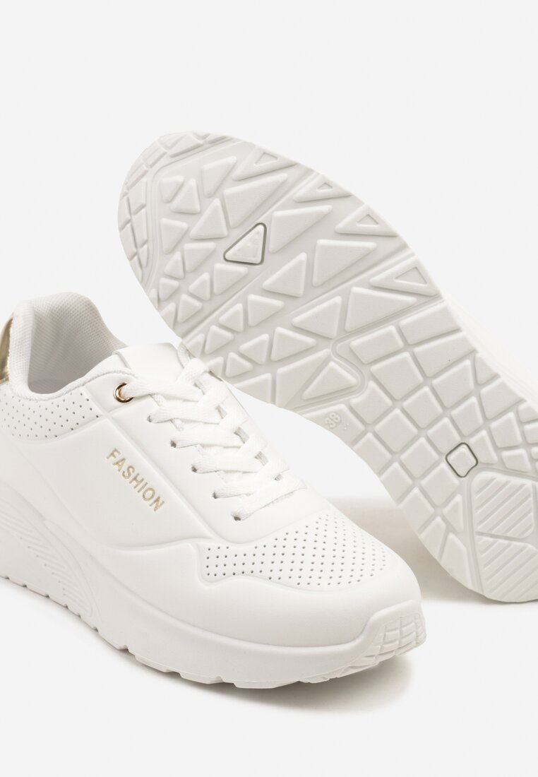 Białe Buty Sportowe Sneakersy na Podeszwie z Tłoczeniami Zdobione Metaliczną Wstawką Arulla