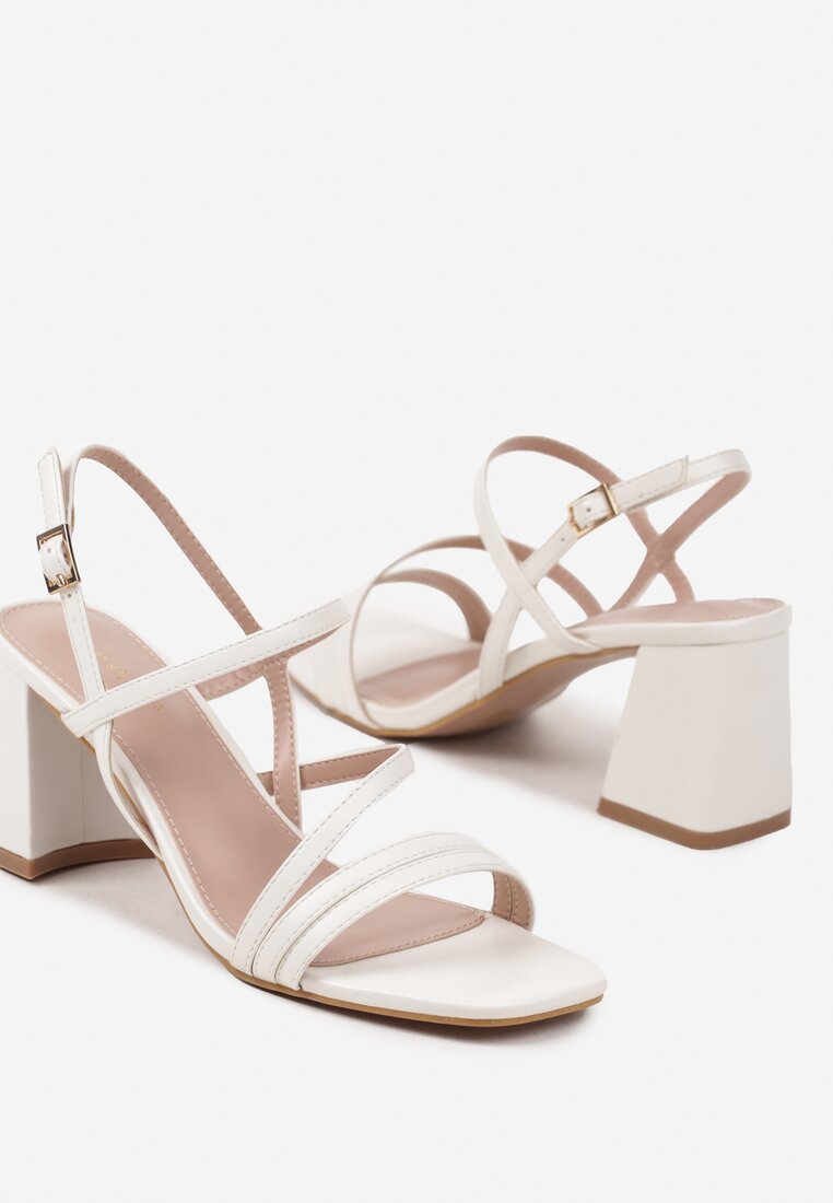 Białe Sandały z Paseczkami na Słupku ze Sprzączką Alinerisa