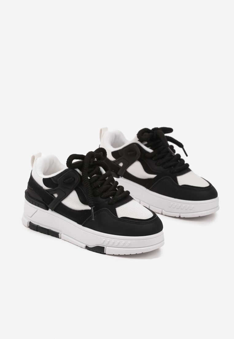 Czarne Sneakersy Streetwearowe na Niskiej Platformie Veniffia