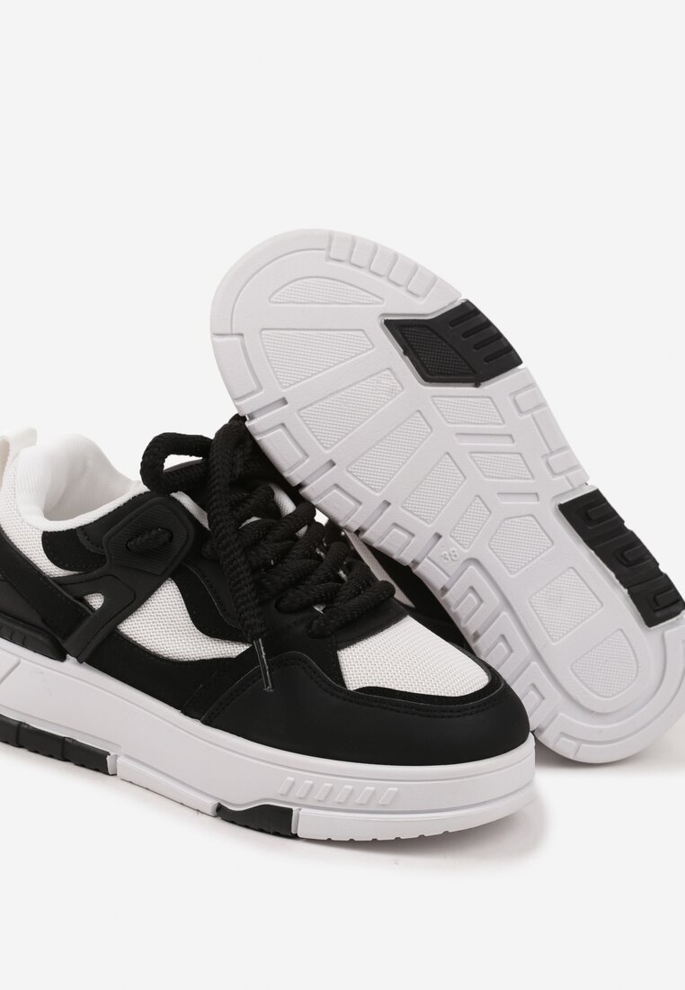 Czarne Sneakersy Streetwearowe na Niskiej Platformie Veniffia
