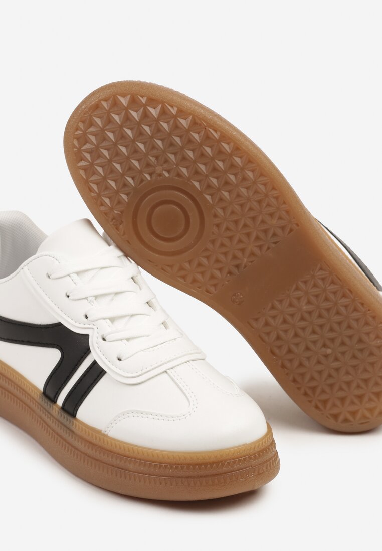 Biało-Czarne Sneakersy Klasyczne Tenisówki Zdobione Przeszyciami Alatira