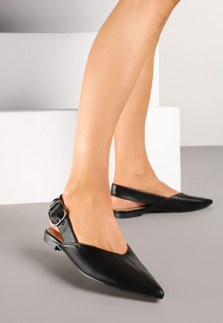 Czarne Sandały Typu Slingback Ozdobione Klamrą Banelias