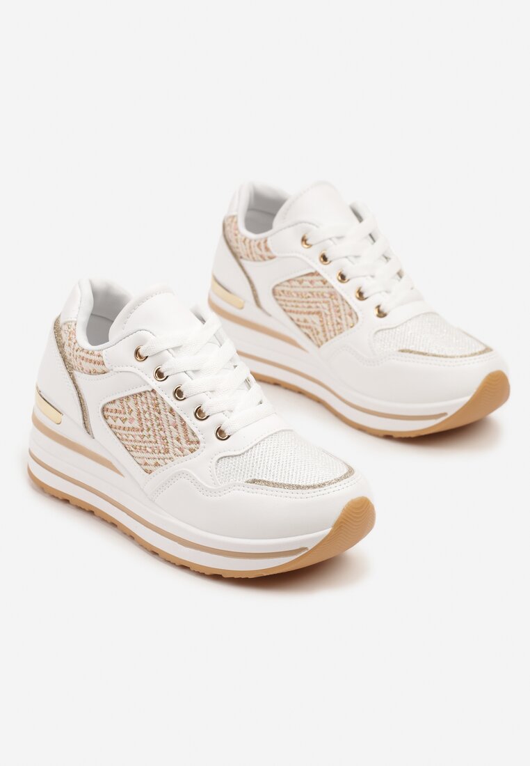 Białe Sneakersy na Koturnie z Geometrycznym Wzorem i Brokatem Tillineira
