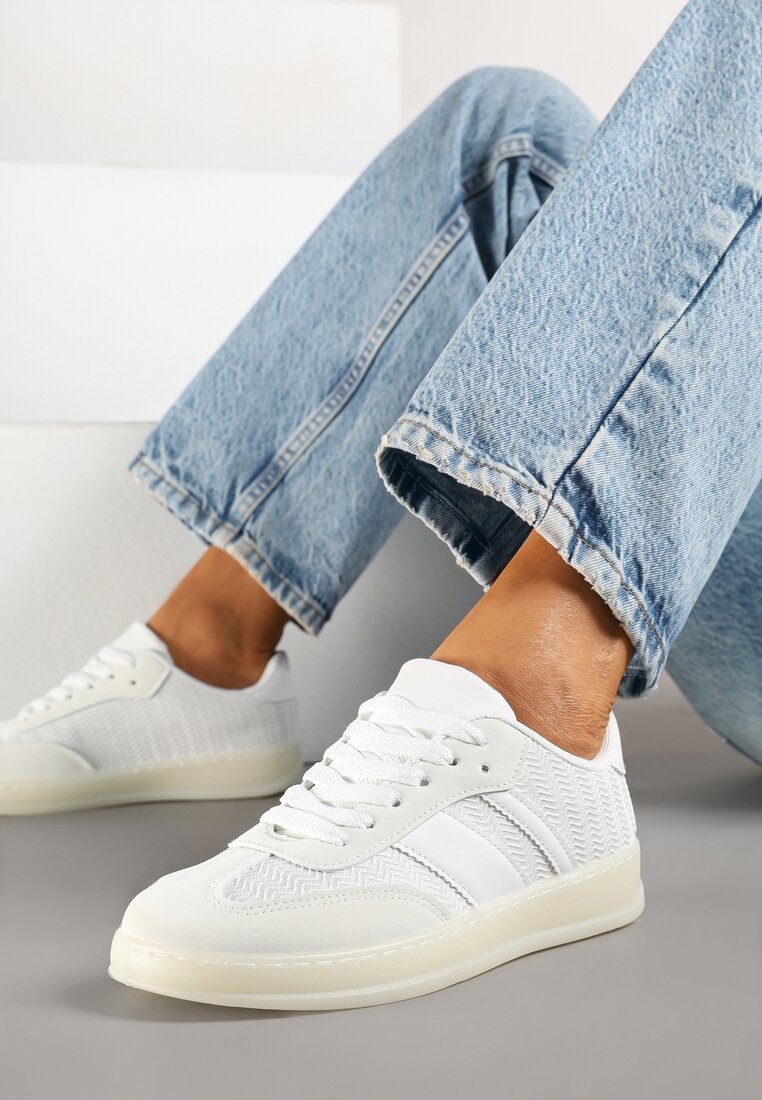 Białe Sneakersy Tenisówki Ozdobione Paskami Amodira