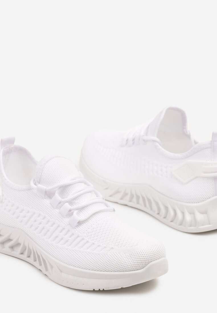 Białe Siateczkowe Buty Sportowe Sneakersy na Podeszwie z Tłoczeniami Finloti