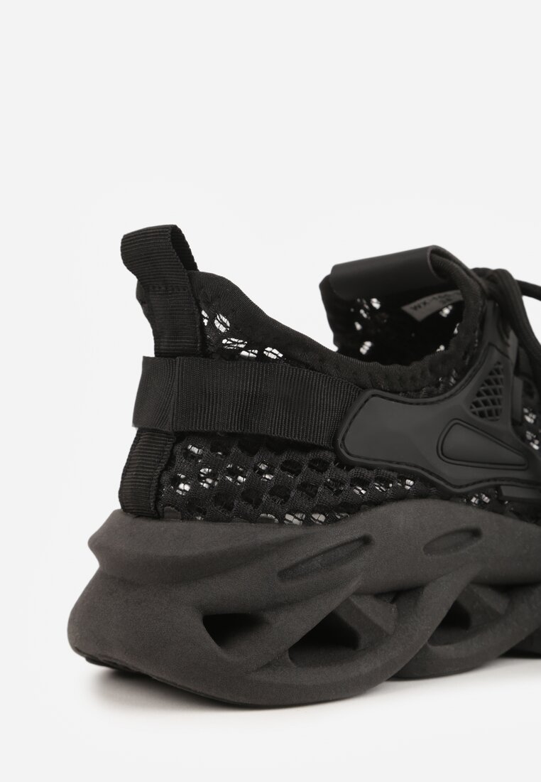 Czarne Buty Sportowe Sneakersy na Platformie Ozdobionej Tłoczeniem Teliriella