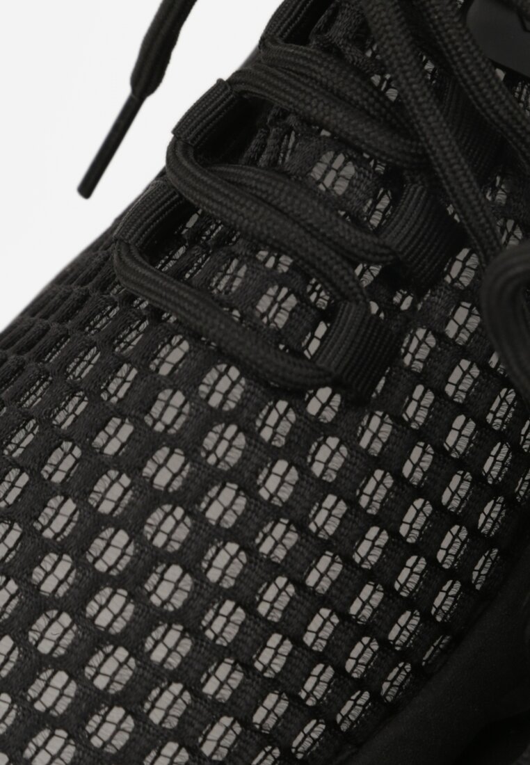 Czarne Buty Sportowe Sneakersy na Platformie Ozdobionej Tłoczeniem Teliriella