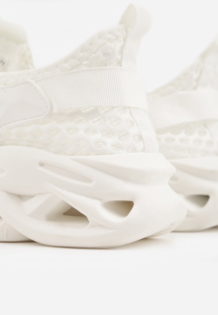 Białe Buty Sportowe Sneakersy na Platformie Ozdobionej Tłoczeniem Teliriella