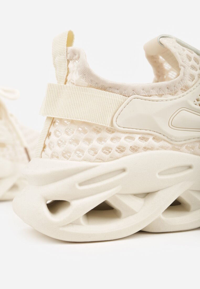 Beżowe Buty Sportowe Sneakersy na Platformie Ozdobionej Tłoczeniem Teliriella