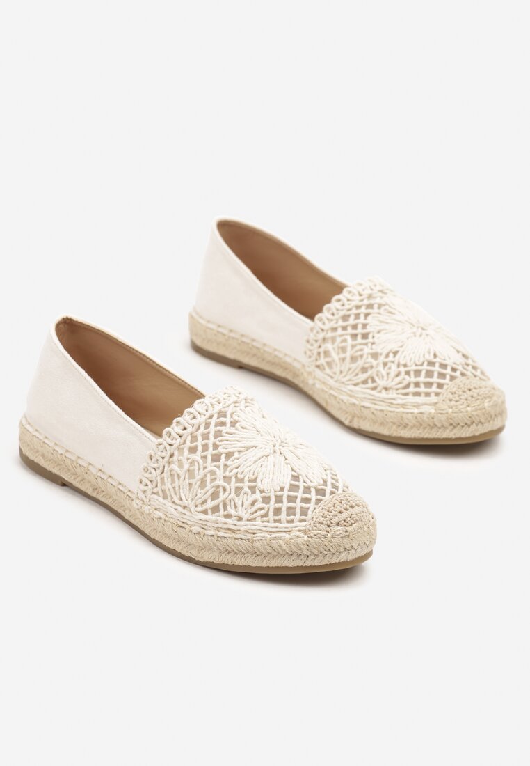 Beżowe Espadryle z Ażurową Cholewką i Plecionką Sdivena