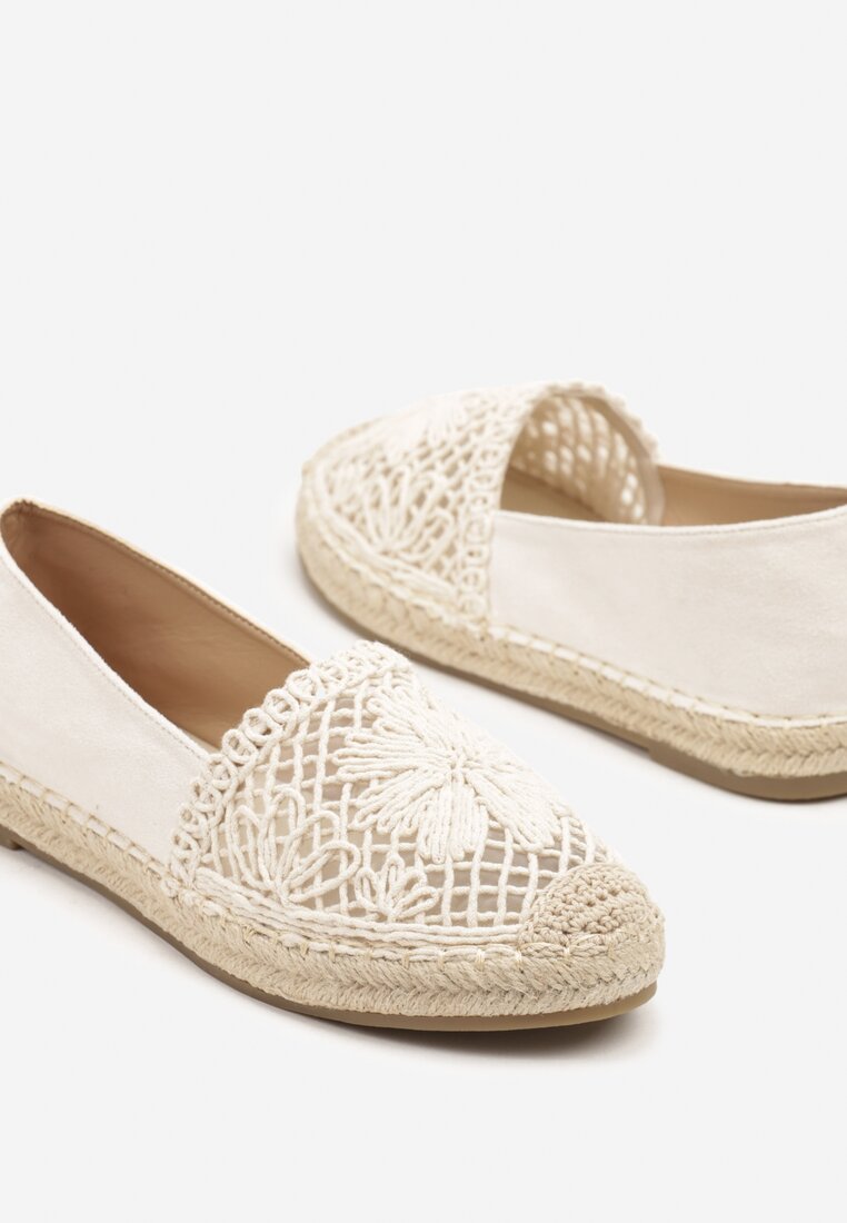 Beżowe Espadryle z Ażurową Cholewką i Plecionką Sdivena
