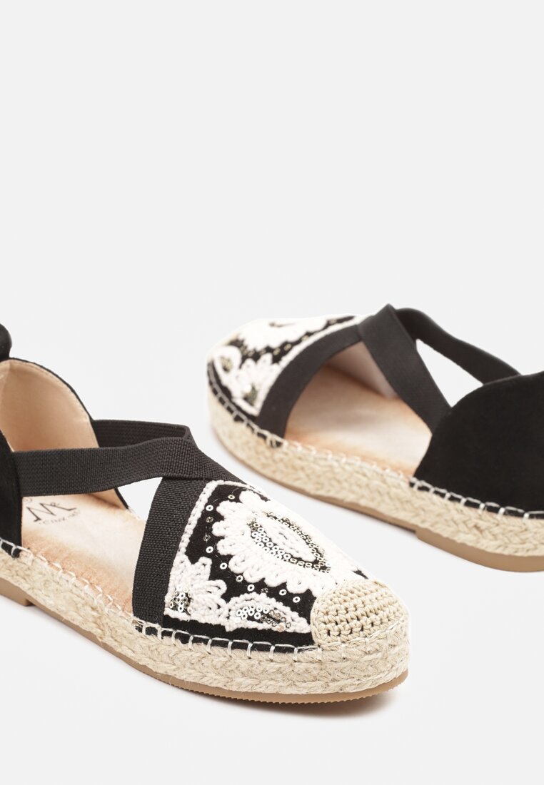 Czarne Espadryle w Stylu Boho Zdobione Haftem Cekinami i Plecionką Idariva