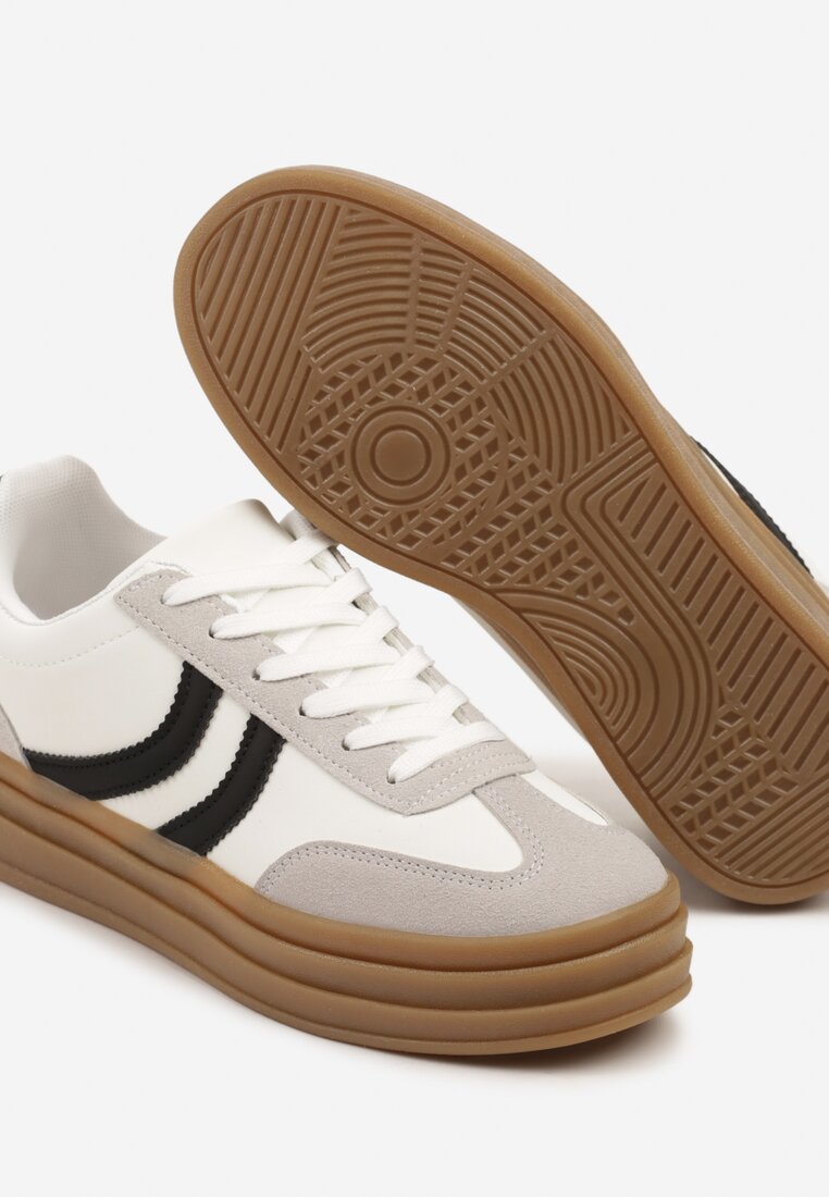 Białe Sneakersy Typu Kultowe Tenisówki na Grubej Podeszwie z Tłoczeniem Lisanitea