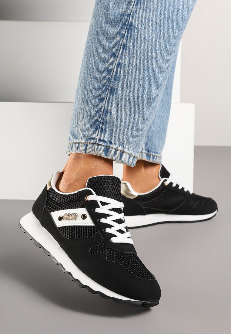 Czarne Sneakersy z Ozdobnymi Cyrkoniami Adisona