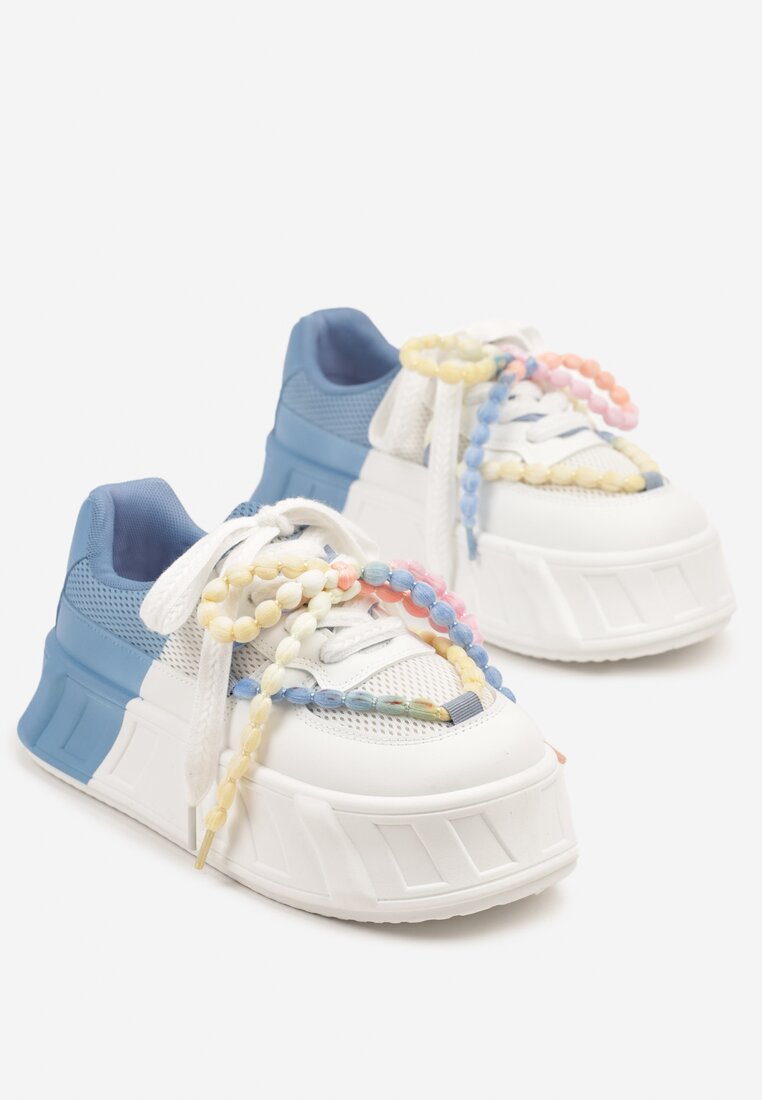 Niebiesko-Białe Sneakersy na Platformie Ozdobione Koralikami Isivisa