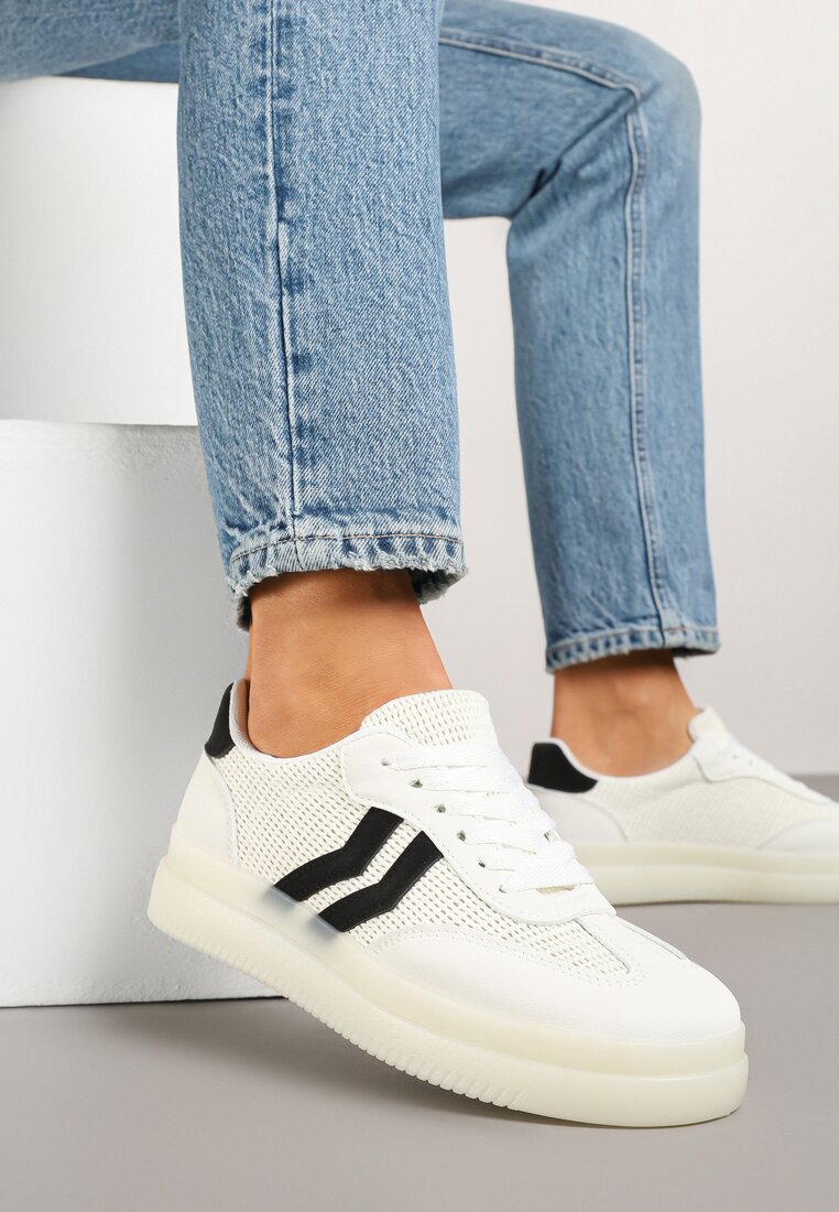 Białe Sneakersy Tenisówki Ozdobione Paskami Falovinia