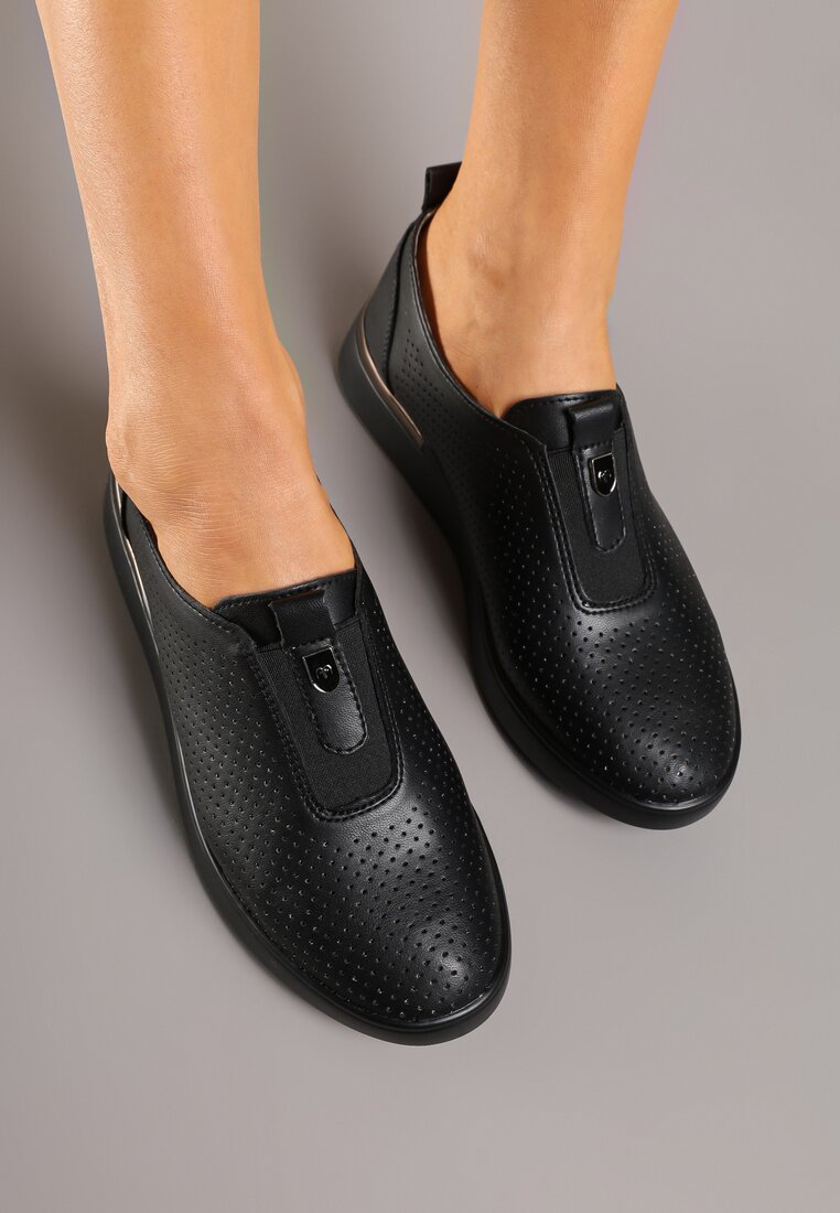 Pantofi casual Falavella Negri