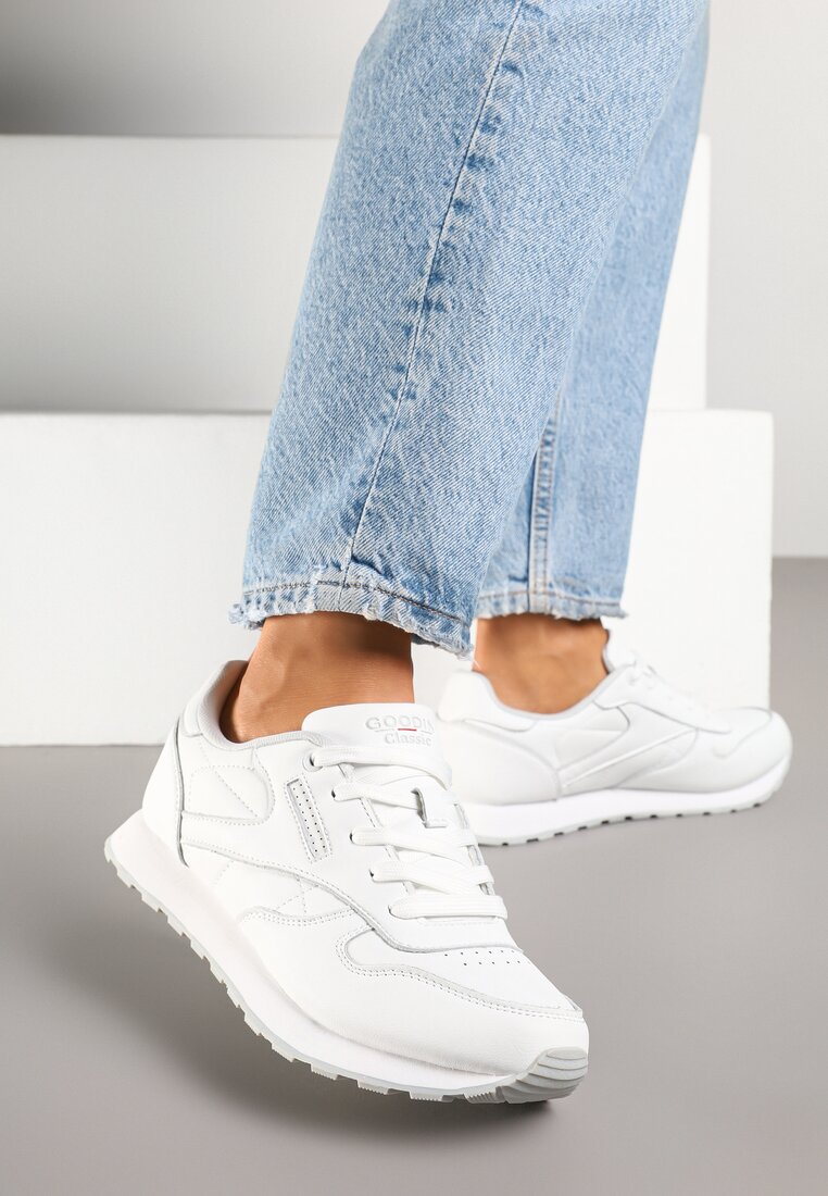 Białe Skórzane Sneakersy w Casualowym Stylu Tirivon