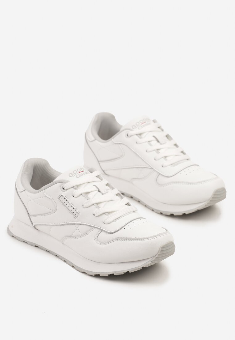 Białe Skórzane Sneakersy w Casualowym Stylu Tirivon