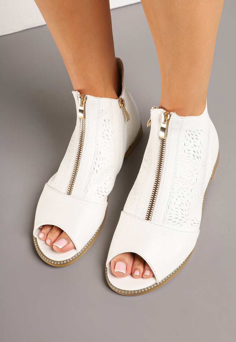 Botine Lirive Albe