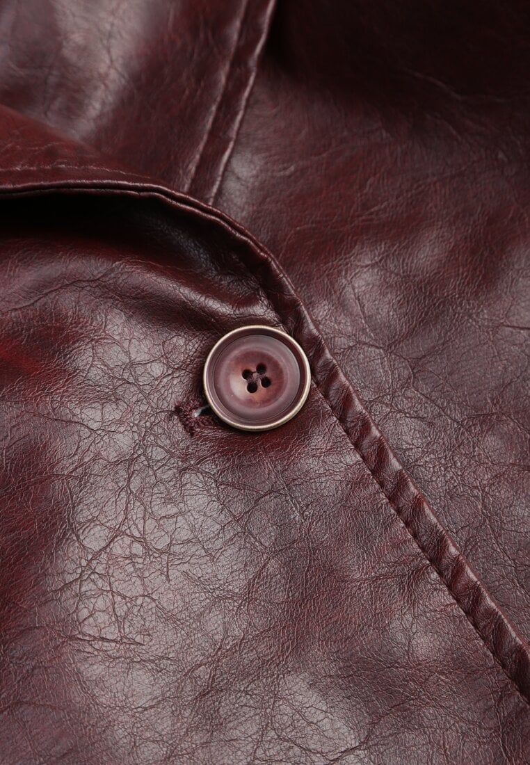 Bordowa Kurtka z Ekoskóry o Krótkim Kroju w Stylu Trencza z Paskiem i Kapturem Nilassiela