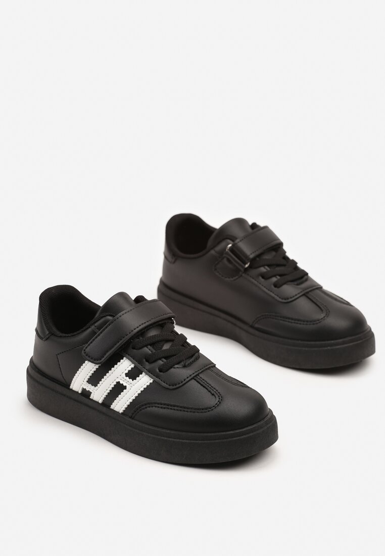Czarne Buty Sportowe w Stylu Kultowych Tenisówek z Zapięciem na Rzep Norriti