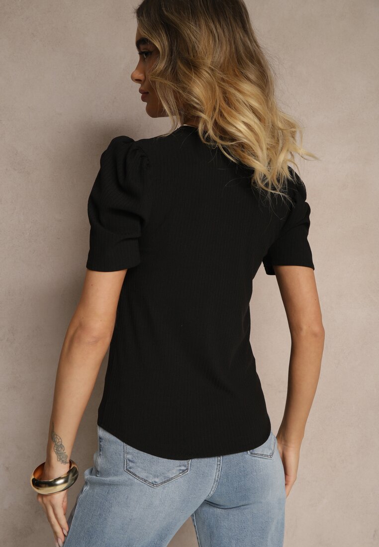 Czarny T-shirt z Trójkątnym Dekoltem Sunille