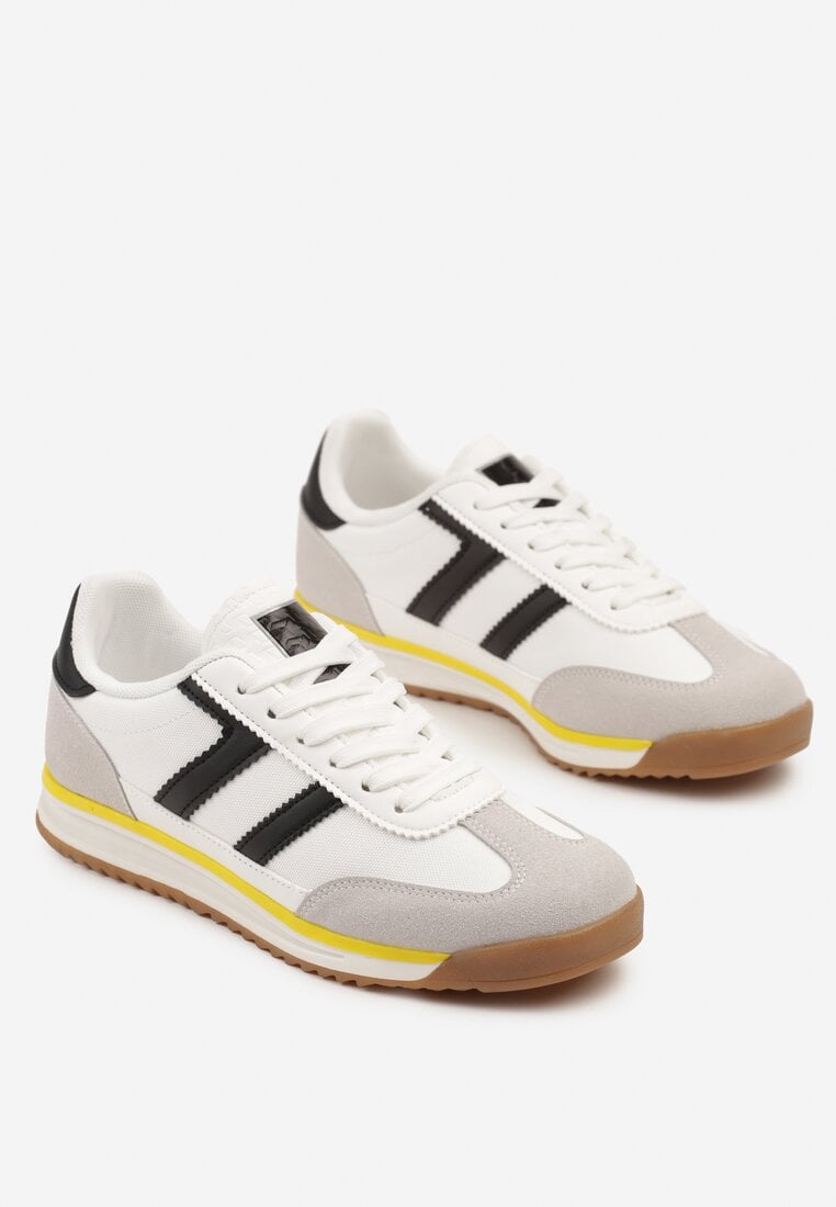 Białe Sneakersy Ozdobione Paskami Nairalina