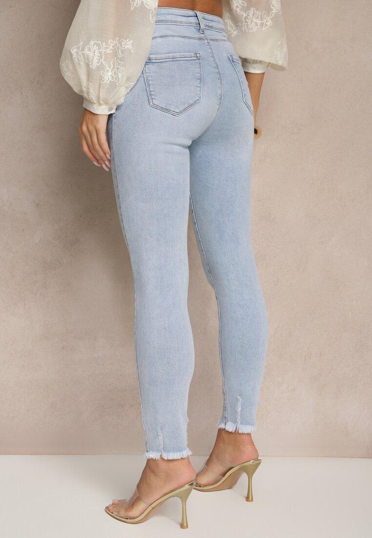 Jasnoniebieskie Jeansy o Fasonie Skinny Push Up Zdobione Przetarciami Salzeri