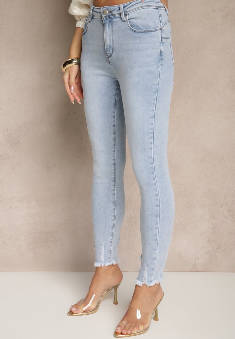 Jasnoniebieskie Jeansy o Fasonie Skinny Push Up Zdobione Przetarciami Salzeri