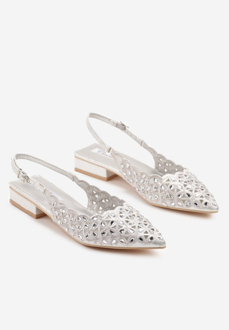 Srebrne Sandały Slingback z Ażurową Cholewką Napreia