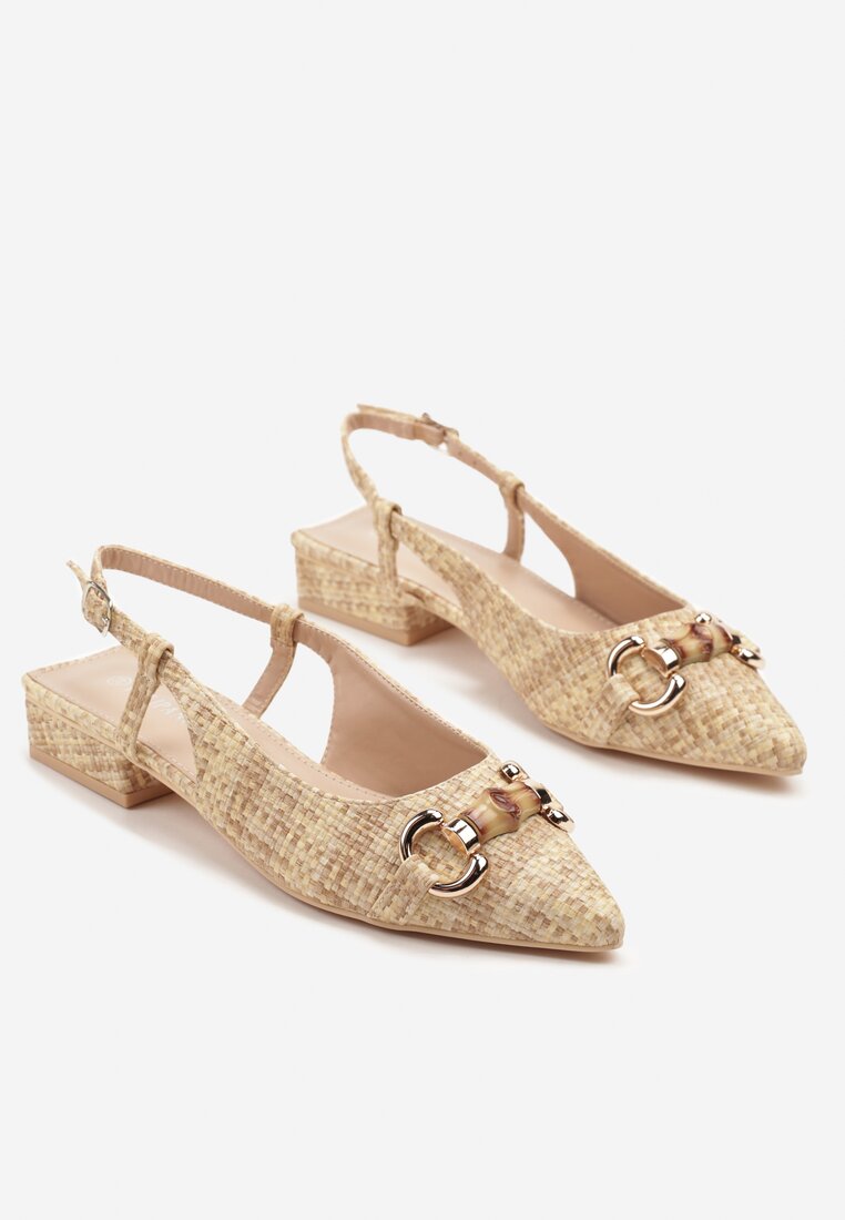 Beżowe Sandały Slingback z Ozdobną Klamrą Jenalina