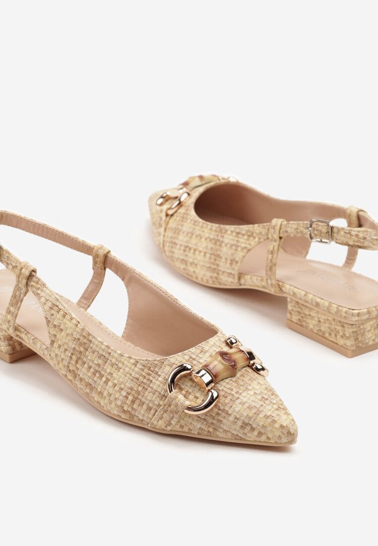 Beżowe Sandały Slingback z Ozdobną Klamrą Jenalina