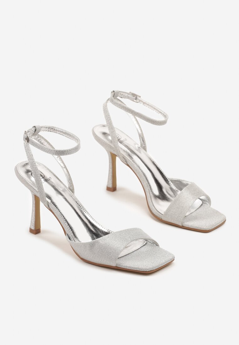 Pantofi stiletto Meviora Argintii