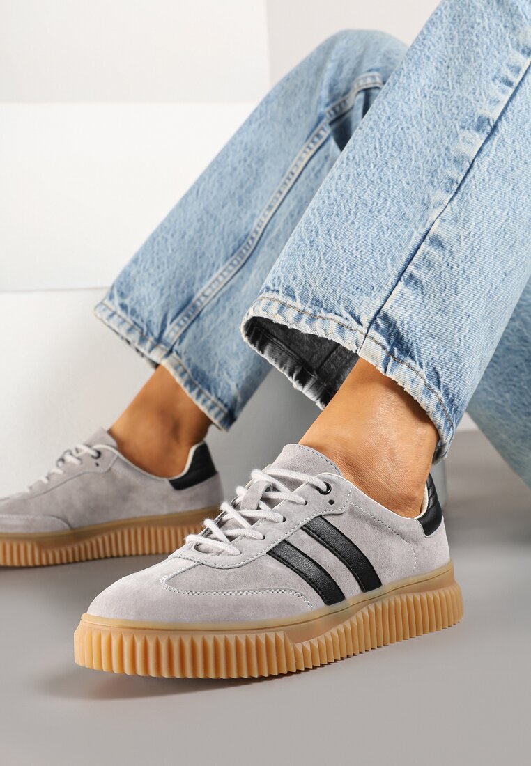 Szare Sneakersy z Zamszu na Niskiej Platformie Tenafina