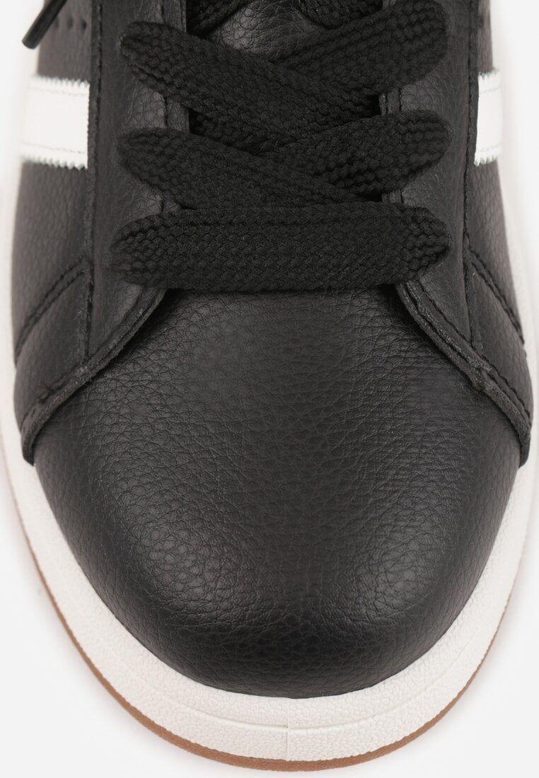 Czarne Sneakersy w Stylu Kultowych Tenisówek z Ozdobnymi Paskami Marazea